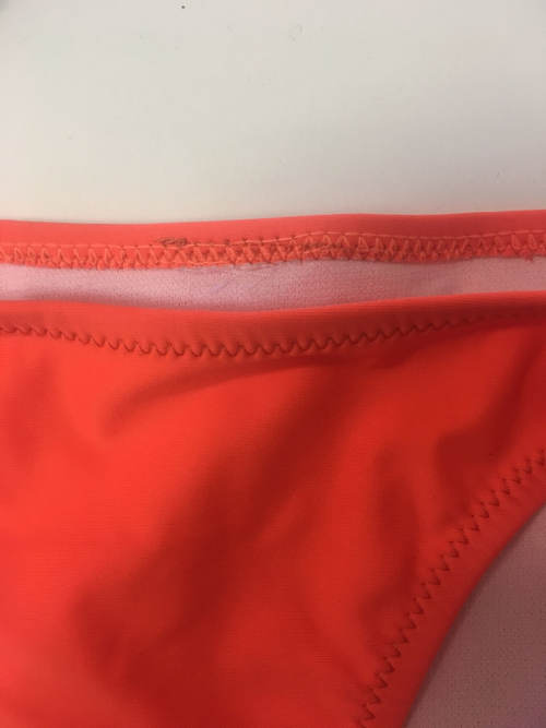 Oranžové plavkové nohavičky